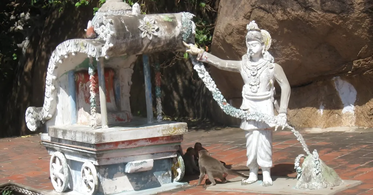 Article card image of nadar-velir-connection